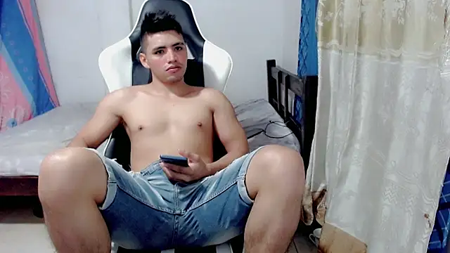 danilo302209 online show from 03-12-25, 06:18