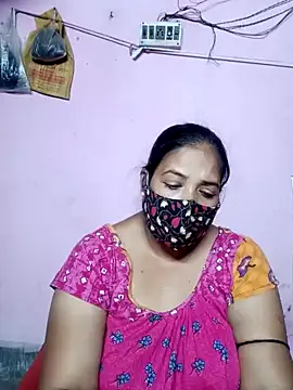 Snapshot of Hotty-rumi chatting on 02-15-25, 08:54 Hotty-rumi online show from 02-15-25, 08:54