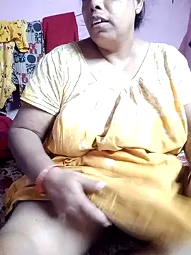 Snapshot of Hotty-rumi chatting on 10-17-25, 03:03 Hotty-rumi online show from 10-17-25, 03:03