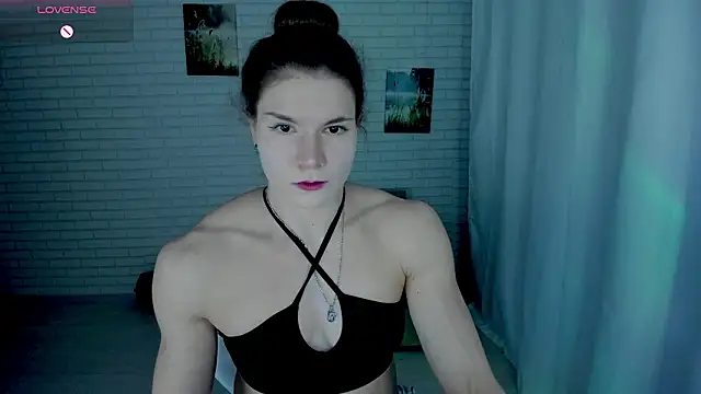 Snapshot of Lisa_Ray chatting on 02-24-26, 04:32 Lisa Ray online show from 02-24-26, 04:32