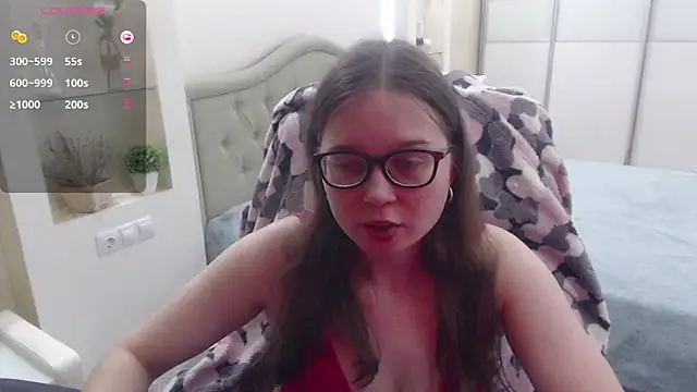 Snapshot of Cutie_Emily chatting on 09-28-25, 03:06 Cutie Emily online show from 09-28-25, 03:06