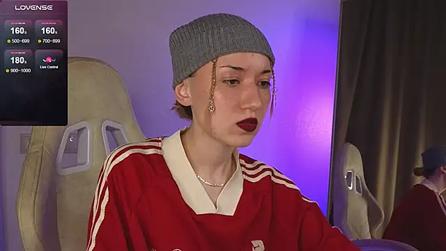 Maddy Garcia online show from 12-08-24, 05:33