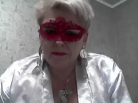 Lisa Suzie online show from 12-19-24, 06:45