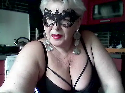 Lisa Suzie online show from 06-19-26, 10:08