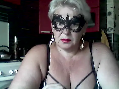 Lisa Suzie online show from 06-26-26, 08:52