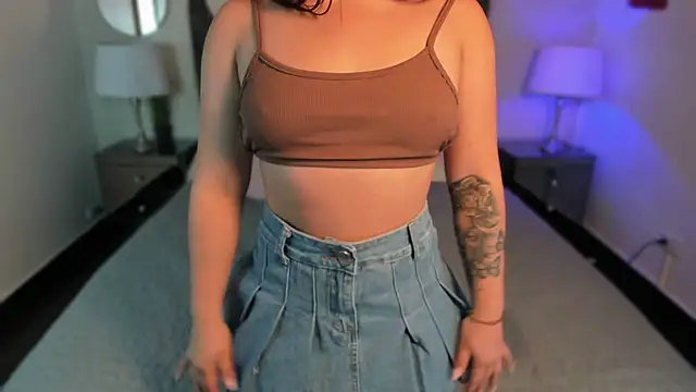 Snapshot of Katie_DH chatting on 12-18-24, 12:40 Katie DH online show from 12-18-24, 12:40