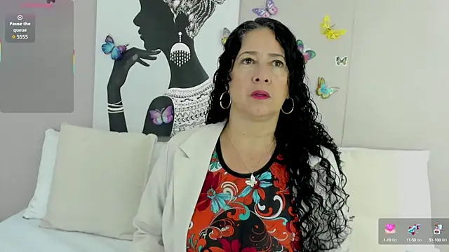 Snapshot of Adelesmithh chatting on 10-07-25, 11:40 Adelesmithh online show from 10-07-25, 11:40