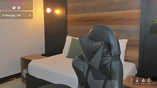 stephanya  online show from 01-17-26, 12:21