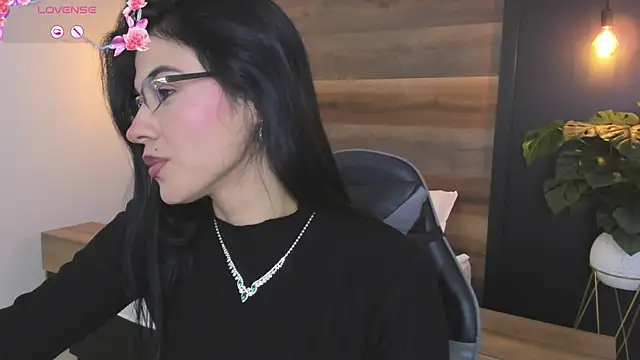 Snapshot of stephanya_ chatting on 05-06-26, 07:52 stephanya online show from 05-06-26, 07:52