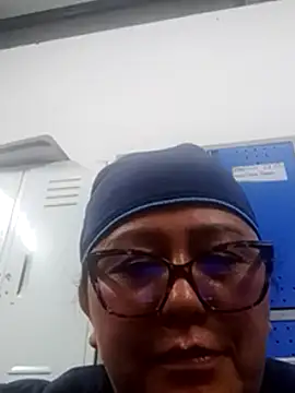 Snapshot of Darly_Gomez chatting on 01-01-25, 11:40 Darly Gomez online show from 01-01-25, 11:40