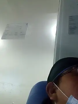 Snapshot of Darly_Gomez chatting on 02-16-25, 05:15 Darly Gomez online show from 02-16-25, 05:15