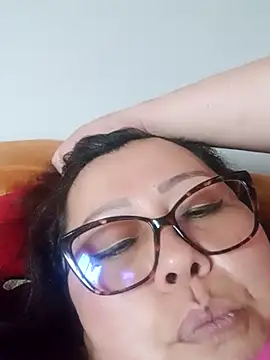 Snapshot of Darly_Gomez chatting on 02-17-25, 08:58 Darly Gomez online show from 02-17-25, 08:58