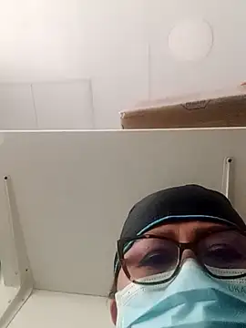 Snapshot of Darly_Gomez chatting on 03-03-25, 01:09 Darly Gomez online show from 03-03-25, 01:09