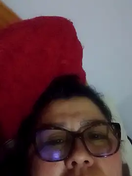 Snapshot of Darly_Gomez chatting on 03-22-25, 01:11 Darly Gomez online show from 03-22-25, 01:11