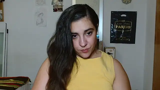 Snapshot of Ursumi1 chatting on 07-16-26, 05:30 Ursumi1 online show from 07-16-26, 05:30