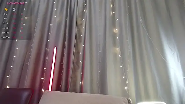 Snapshot of Milforja chatting on 01-16-25, 10:12 Milforja online show from 01-16-25, 10:12