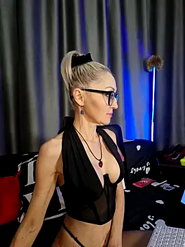 Milforja online show from 12-18-25, 06:58