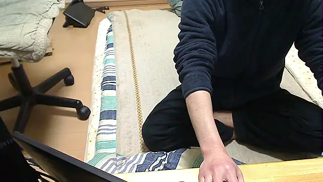 Snapshot of toho_cst chatting on 02-13-26, 01:01 toho cst online show from 02-13-26, 01:01