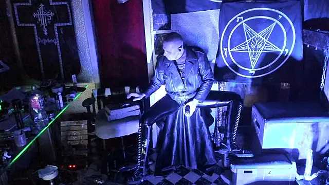 Snapshot of BULGEDEMON chatting on 03-04-26, 08:26 BULGEDEMON online show from 03-04-26, 08:26