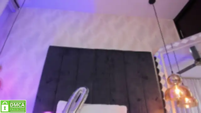 SHARONN     online show from 03-17-25, 06:18