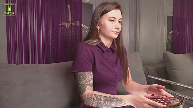 Snapshot of Ishtar_Divine chatting on 02-23-25, 07:07 Ishtar Divine online show from 02-23-25, 07:07