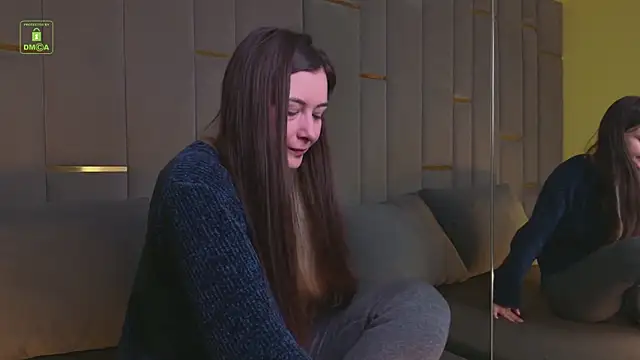 Snapshot of Ishtar_Divine chatting on 03-18-25, 04:26 Ishtar Divine online show from 03-18-25, 04:26