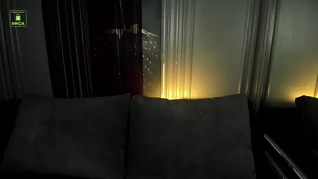 Snapshot of Ishtar_Divine chatting on 03-19-25, 10:33 Ishtar Divine online show from 03-19-25, 10:33