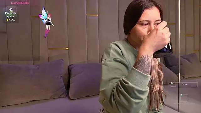 Snapshot of Ishtar_Divine chatting on 09-22-25, 10:28 Ishtar Divine online show from 09-22-25, 10:28