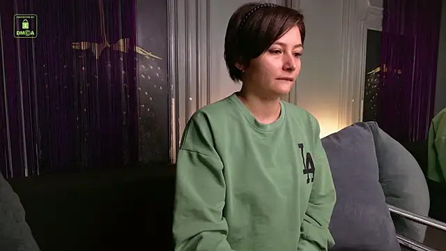 Ishtar Divine online show from 10-27-25, 03:16