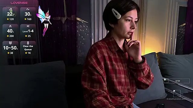 Snapshot of Ishtar_Divine chatting on 11-06-25, 03:24 Ishtar Divine online show from 11-06-25, 03:24