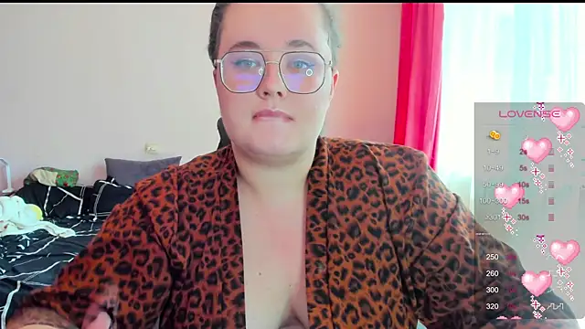 Snapshot of Jessica_Joy chatting on 06-25-26, 06:29 Jessica Joy online show from 06-25-26, 06:29