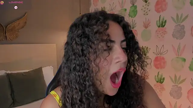 yaya23x online show from 03-26-26, 01:38