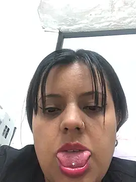 Snapshot of tuty_Tap chatting on 03-04-26, 12:44 tuty Tap online show from 03-04-26, 12:44
