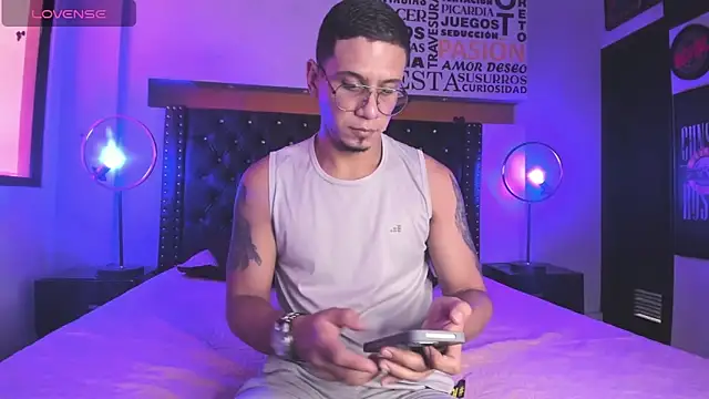 JoshMillerr  online show from 02-20-25, 04:46