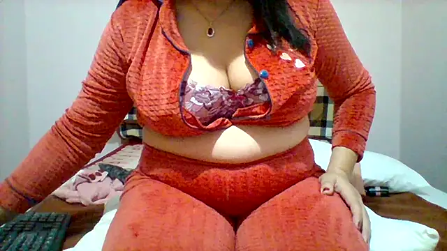 spicy loulou online show from 12-13-24, 08:26