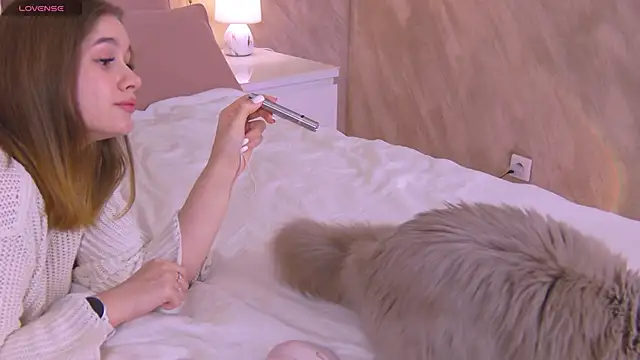 Snapshot of EllieHayes chatting on 02-22-25, 04:29 EllieHayes online show from 02-22-25, 04:29