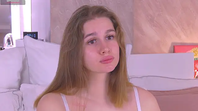 Snapshot of EllieHayes chatting on 03-02-25, 10:59 EllieHayes online show from 03-02-25, 10:59