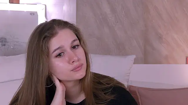 Snapshot of EllieHayes chatting on 11-30-25, 05:39 EllieHayes online show from 11-30-25, 05:39