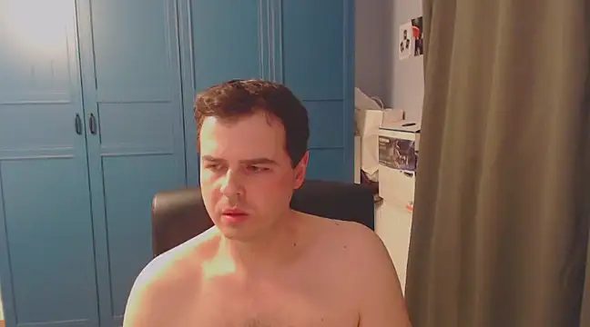 CuteMan33 online show from 12-22-24, 10:04