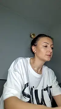 AudreyJoy online show from 01-05-25, 02:06