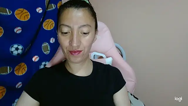 Snapshot of kaybabyhot chatting on 05-24-26, 01:27 kaybabyhot online show from 05-24-26, 01:27