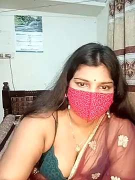 Snapshot of Hot-Angel_ chatting on 01-13-25, 01:02 Hot-Angel online show from 01-13-25, 01:02