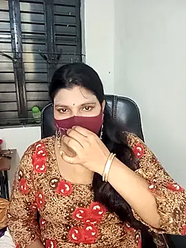 Snapshot of Hot-Angel_ chatting on 03-19-25, 05:39 Hot-Angel online show from 03-19-25, 05:39