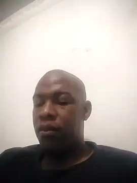 Snapshot of zuludog chatting on 05-14-26, 03:46 zuludog online show from 05-14-26, 03:46