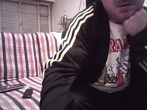 Snapshot of CCComandante chatting on 06-22-26, 05:59 CCComandante online show from 06-22-26, 05:59