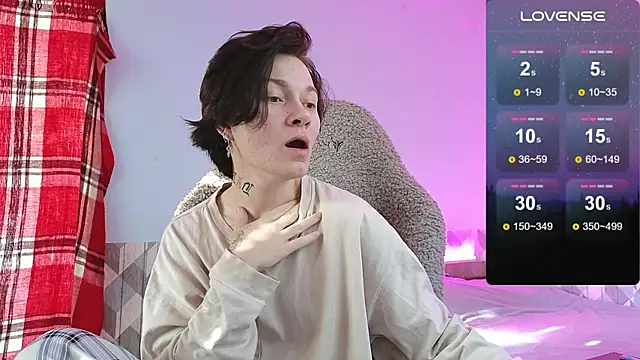 esajukyy online show from 10-25-25, 04:31