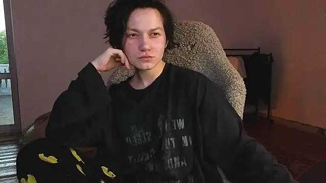 esajukyy online show from 06-04-26, 02:56
