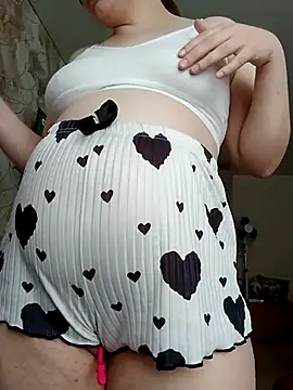 Snapshot of Miranda_Nancy chatting on 09-22-25, 08:27 Miranda Nancy online show from 09-22-25, 08:27