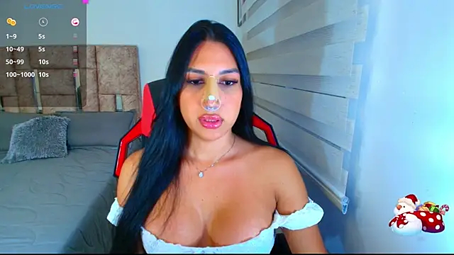 Snapshot of sexysaradoll chatting on 12-15-25, 10:47 sexysaradoll online show from 12-15-25, 10:47