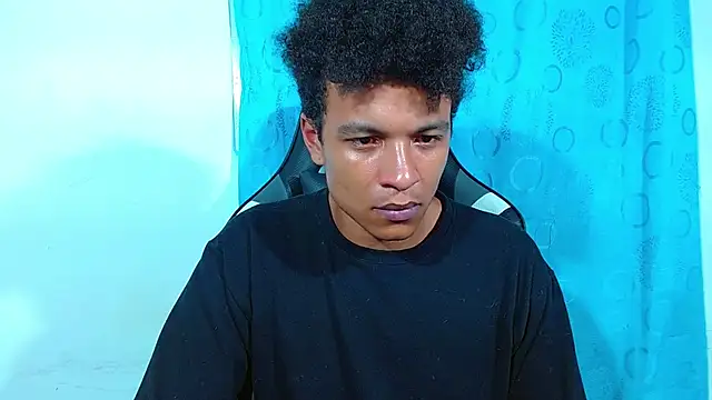 Snapshot of Black_Diamon_ chatting on 03-10-25, 06:27 Black Diamon online show from 03-10-25, 06:27